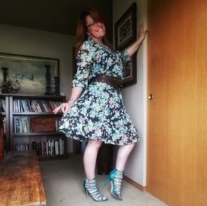 Floral Dress Ruffled Hem, Perfect for Easter